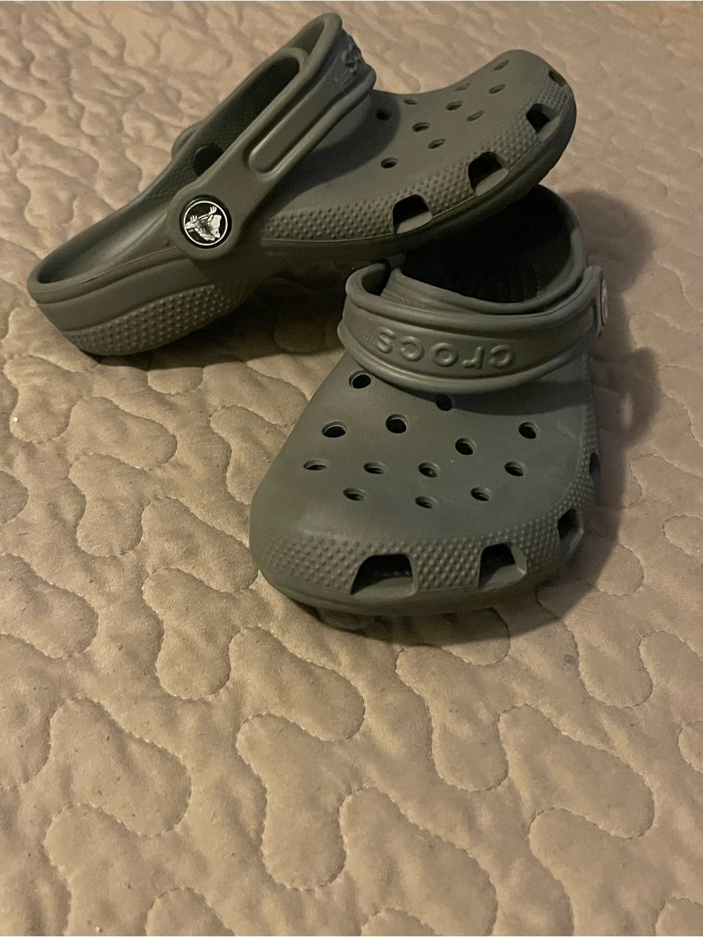 CROCS Kids Classic Clog in Grey